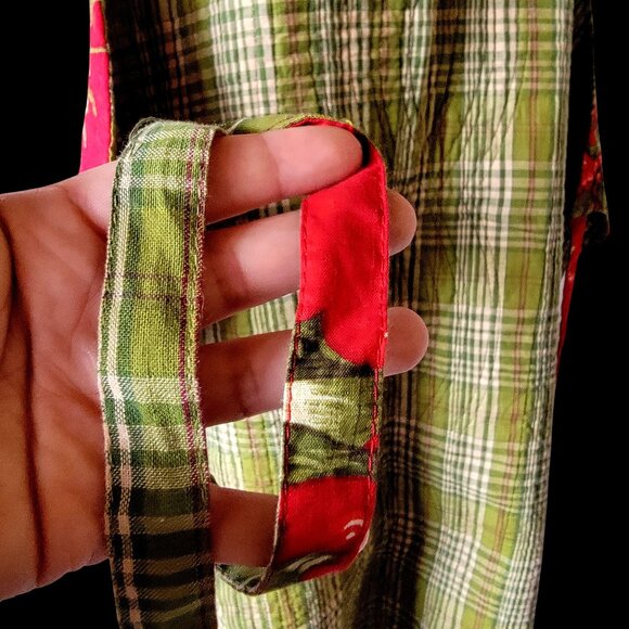 Vtg Reversible Quilted Christmas Apron With Holly & Plaid Design Adjustable Srap - Picture 10 of 12